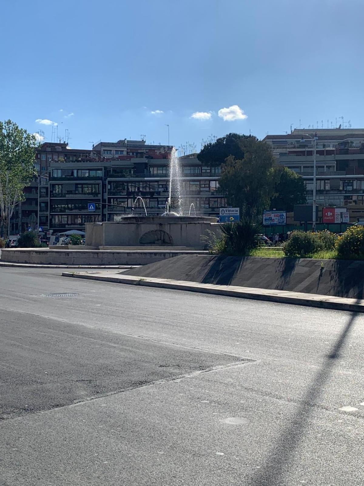 Appartamento Degli Eroi Rome Bagian luar foto